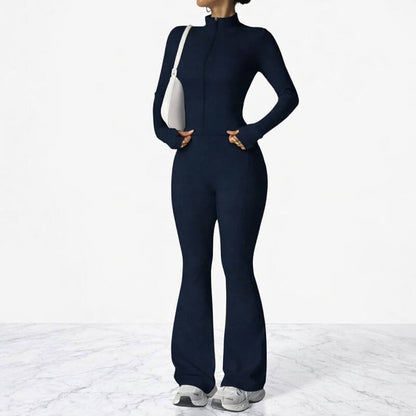 AeroFlare – Hurtigtørkende treningssett for kvinner med slim fit-jakke og utsvingte tights for yoga, trening og hverdagsbruk