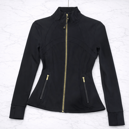 SilkMotion – Schmale Yoga- und Trainingsjacke mit Reißverschluss, schnelltrocknendem Material und flexibler Passform für einen aktiven Alltag