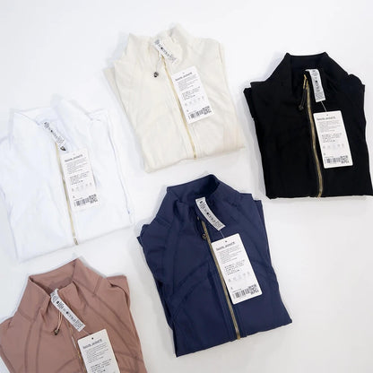 SilkMotion – Schmale Yoga- und Trainingsjacke mit Reißverschluss, schnelltrocknendem Material und flexibler Passform für einen aktiven Alltag