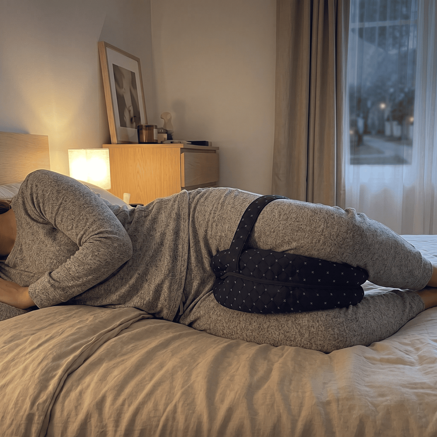 SleepAlign – Ergonomisk Minneskudde för Ben och Knän, Sidosovare – Avlastar Smärta i Höft, Rygg och Ischiasbesvär